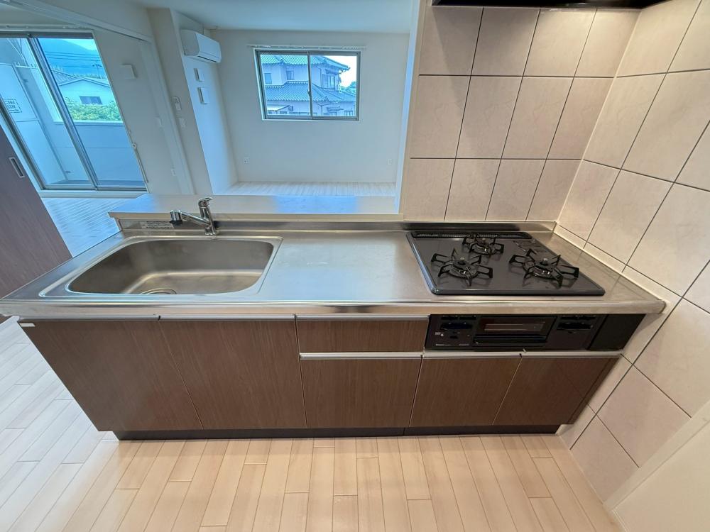 キッチン　※反転タイプ