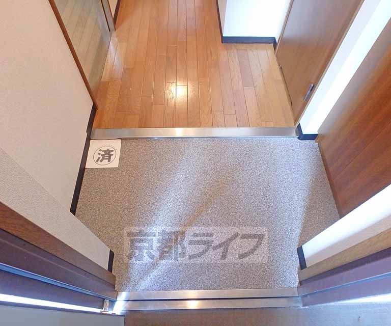 玄関　玄関です。