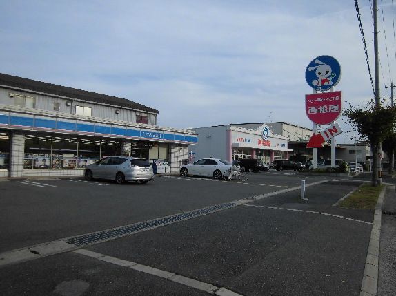 コンビニ　ローソン 東大阪角田一丁目店（コンビニ）まで440m