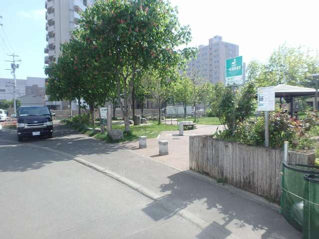 公園　公園（公園）まで15m