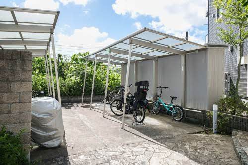 建物外観　駐輪場
