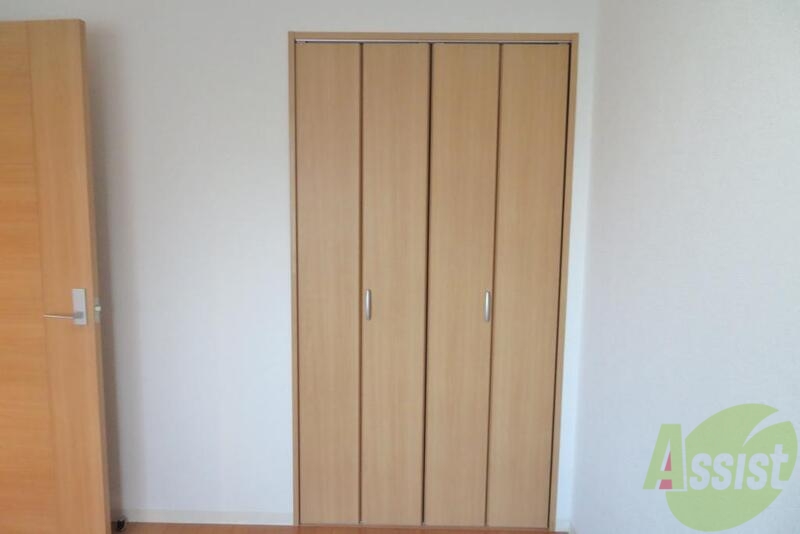 収納　収納は縦はありますが奥行きはどうなんでしょう、、