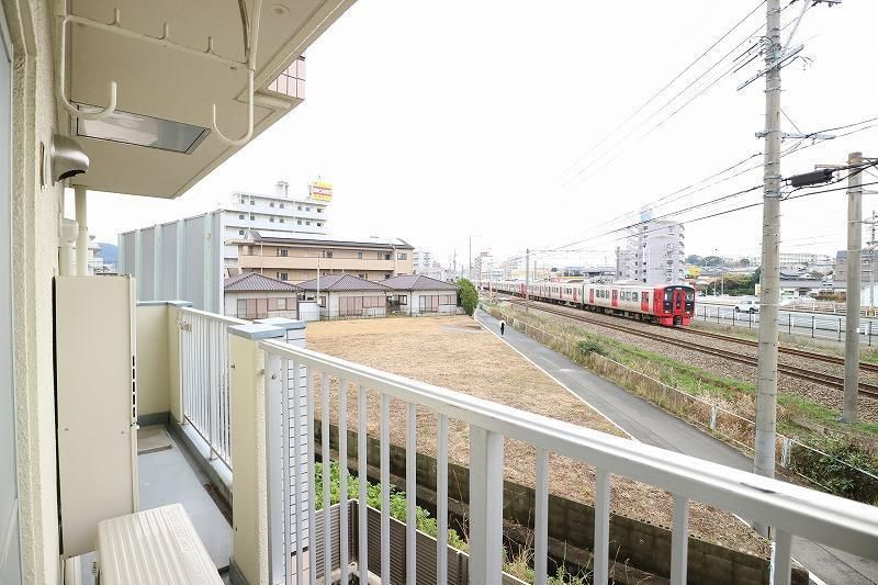 バルコニー　落ち着いた時間を過ごせるバルコニーです