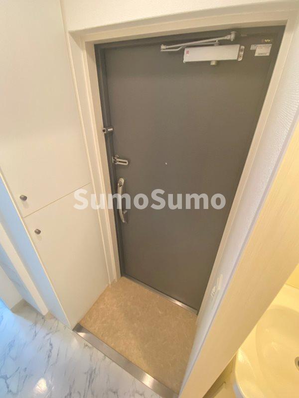 玄関　収納もある玄関です