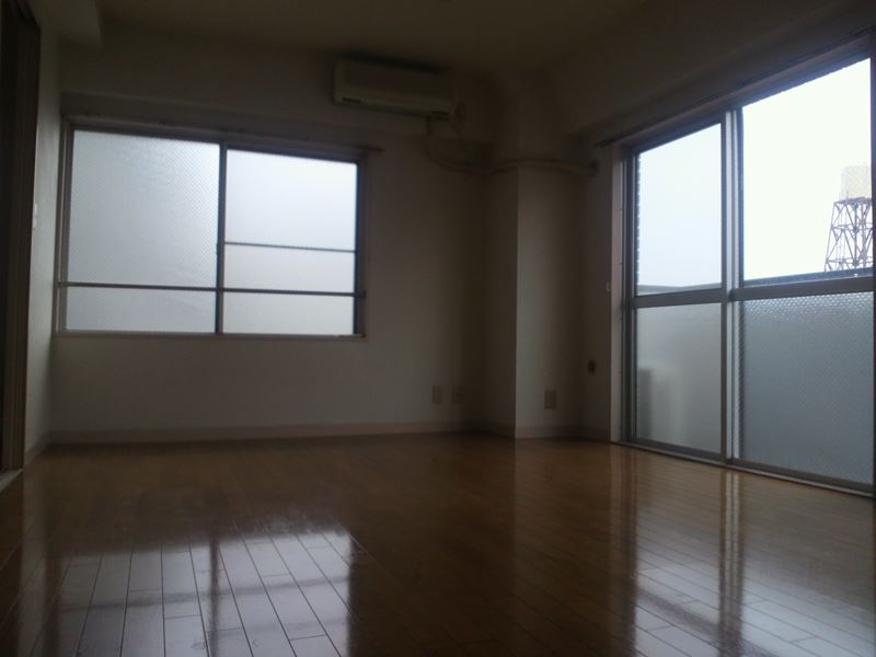 居室・リビング　ゆったり過ごせる居間です