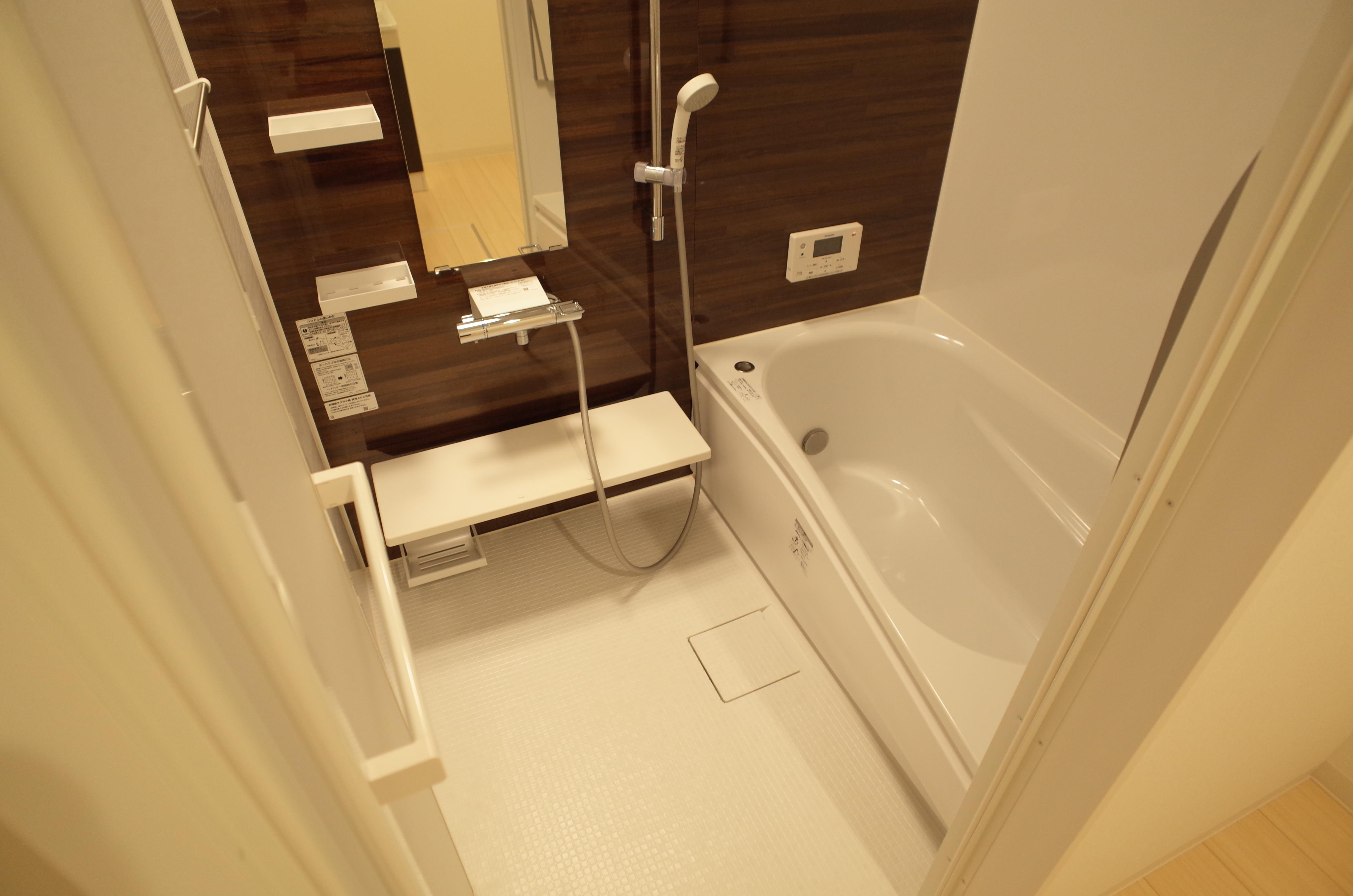 バス・シャワールーム