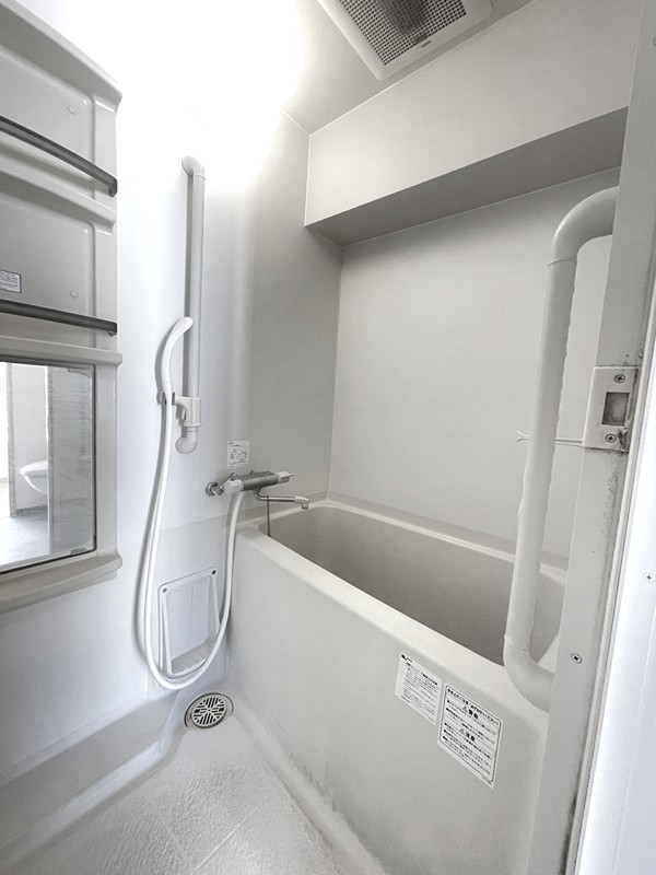 バス・シャワールーム　風呂