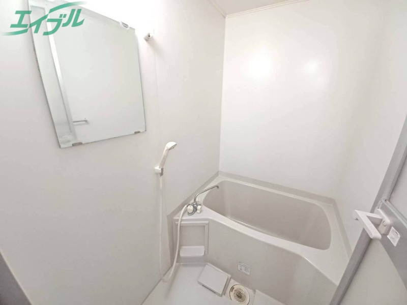 バス・シャワールーム　同型参考写真