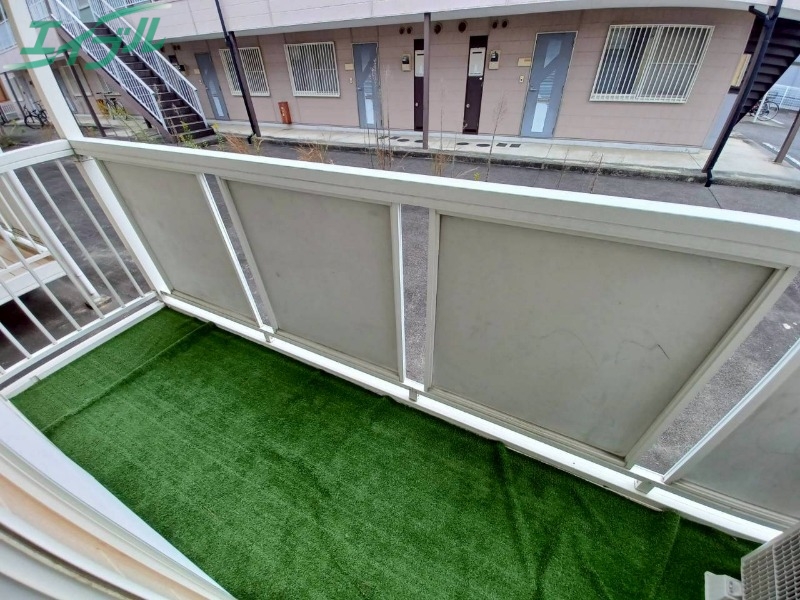 バルコニー　同型参考写真