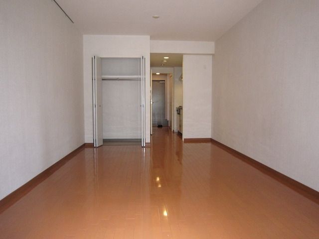 居室・リビング　室内