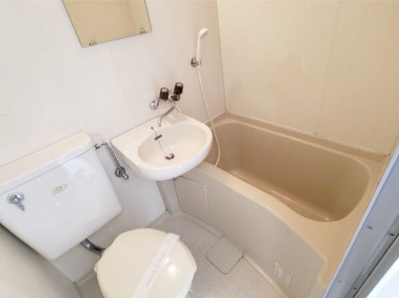 バス・シャワールーム　図面と現状に相違がある場合には現状を優先