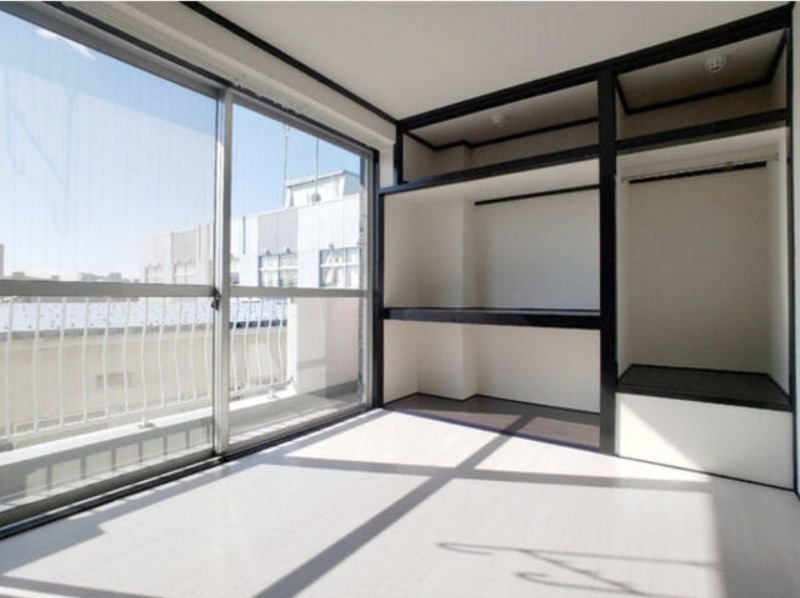 居室・リビング　図面と現状に相違がある場合には現状を優先