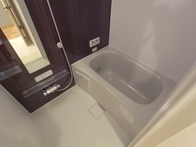 バス・シャワールーム　バスルーム