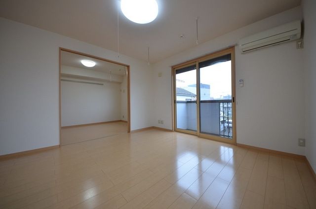 居室・リビング　☆LDK11帖☆