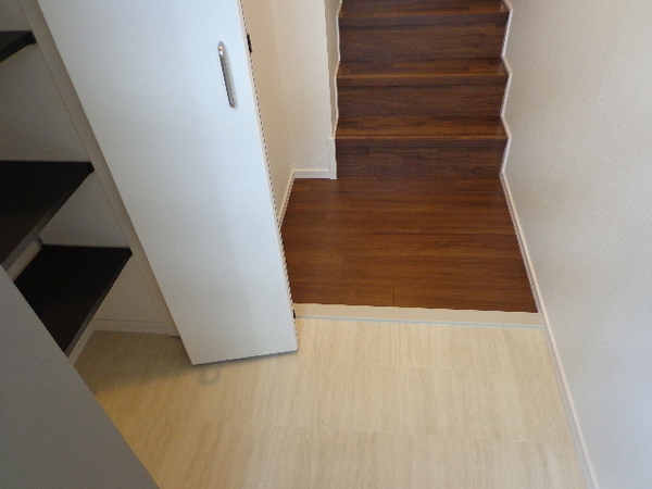 玄関　シューズボックス付き