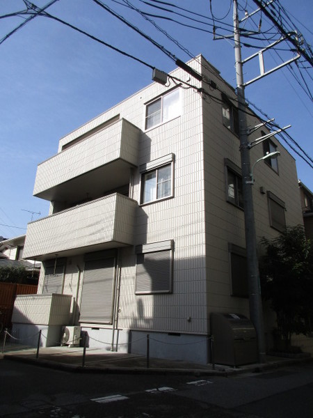 建物外観　２０１５年築