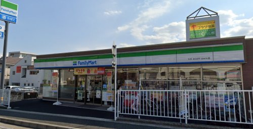コンビニ　ファミリーマート tvk ecom park店（コンビニ）まで349m