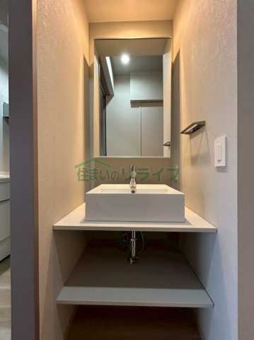 洗面設備　別部屋の参考写真です。