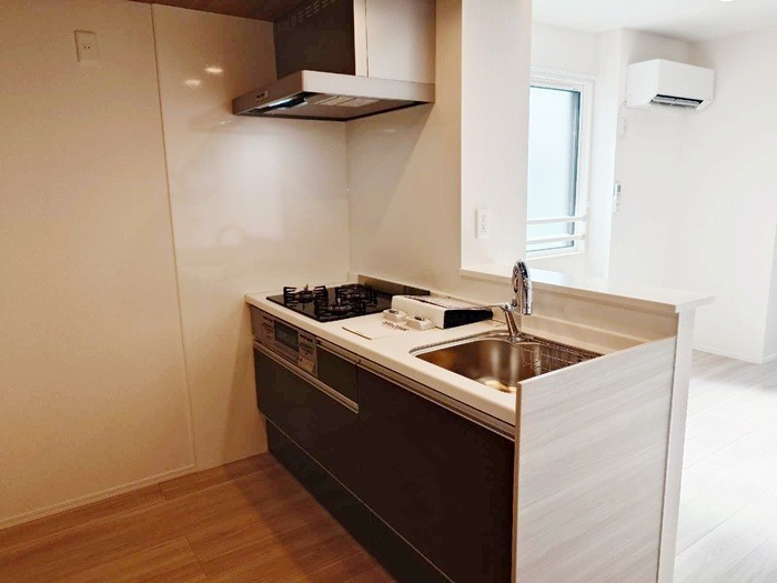 キッチン　3口コンロ・グリル付きです★