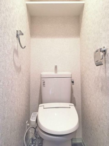 トイレ　同タイプ別部屋のお写真（色合い等が異なる場合が御座います）