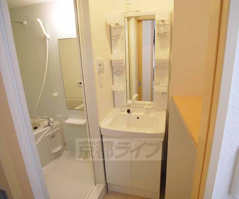 洗面設備　シャンプードレッサー付き