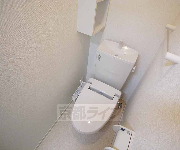 トイレ　ウォシュレット付きのトイレ