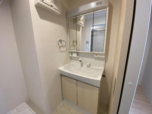 洗面設備　洗髪洗面化粧台