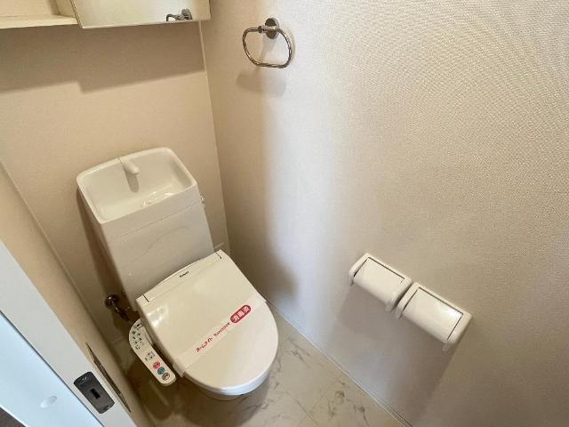 トイレ　シャワー付トイレ