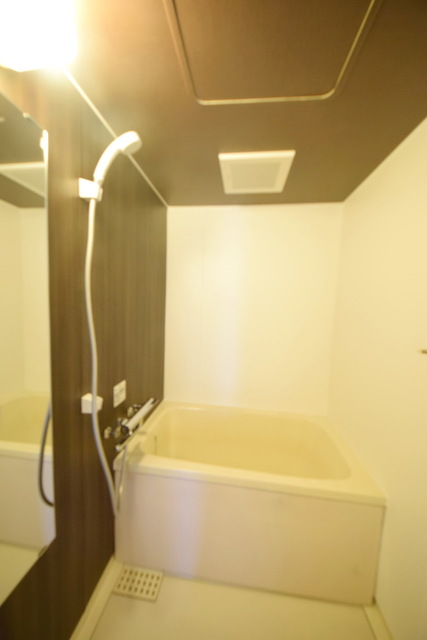 バス・シャワールーム　～今日の疲れはさっぱりと～