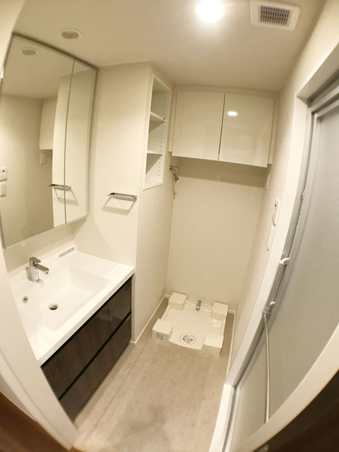洗面設備　※写真は同タイプ住戸です。