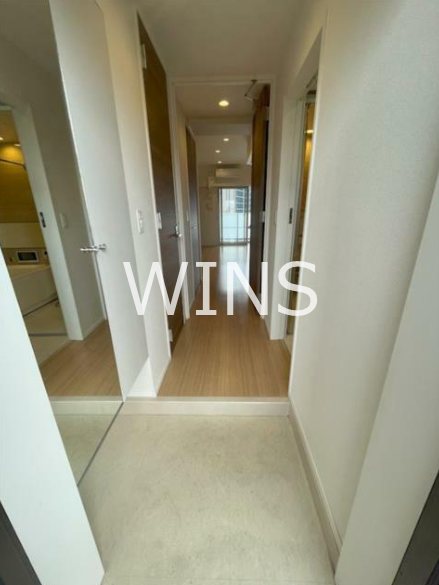 玄関　別部屋参考写真です。