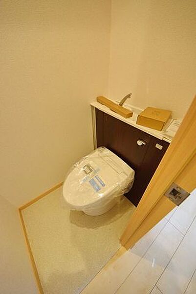 トイレ　※別部屋の参考写真です。