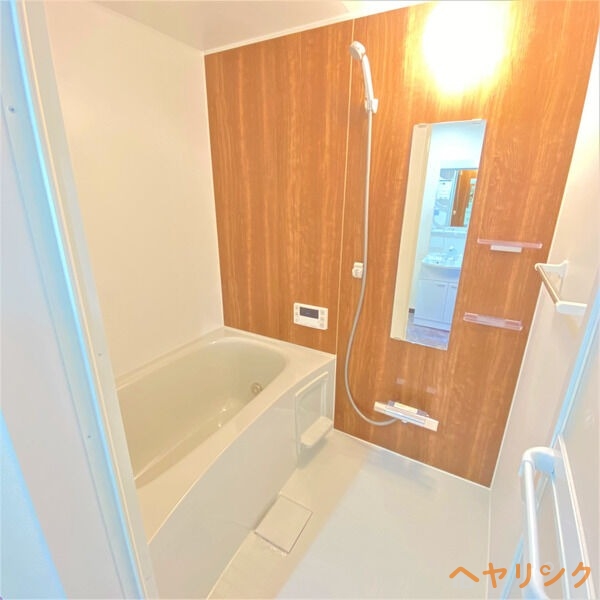 バス・シャワールーム　同タイプ別号室の写真使用