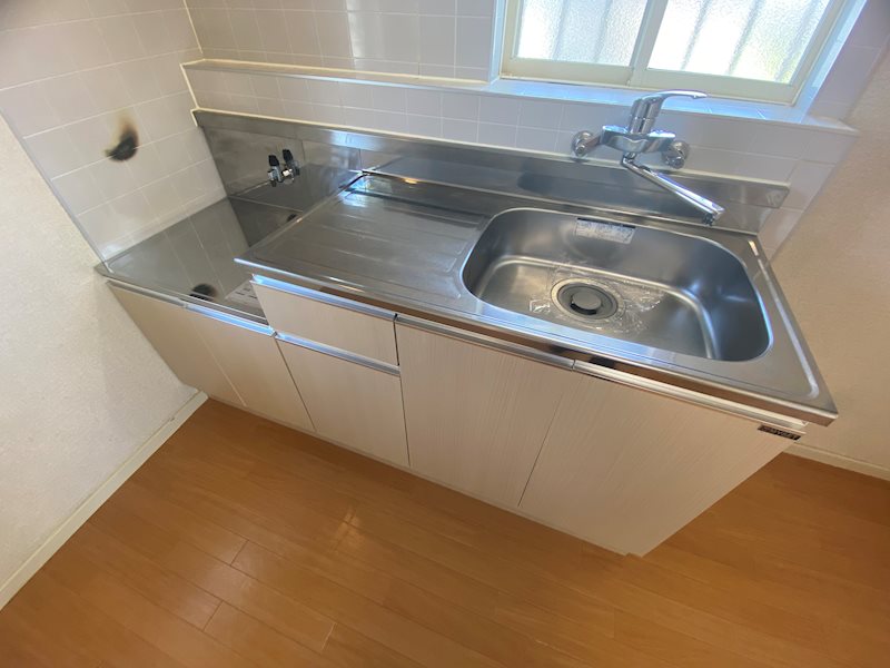 キッチン　別号室の参考写真となります