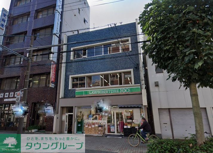 コンビニ　ローソンストア100金山店（コンビニ）まで400m