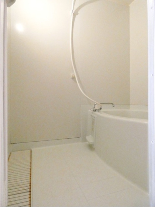 バス・シャワールーム　図面と現状に相違がある場合には現状を優先