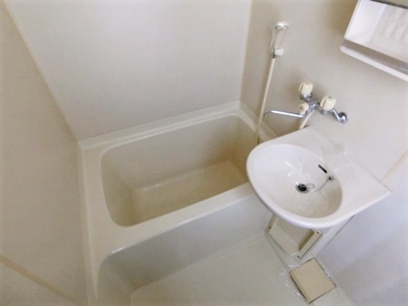 バス・シャワールーム　図面と現状に相違がある場合には現状を優先