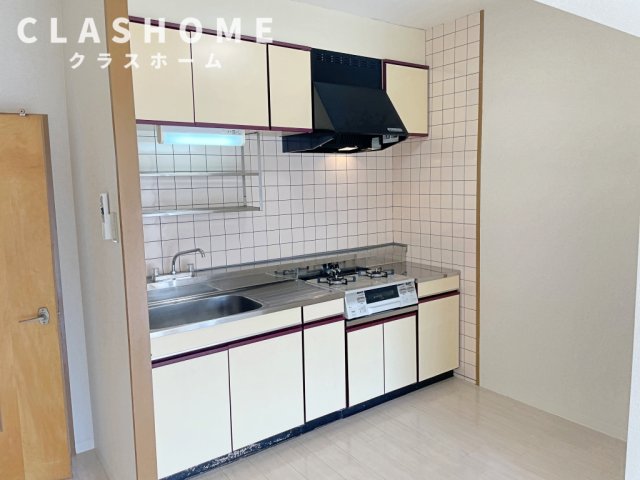 キッチン　同物件の別部屋になります。