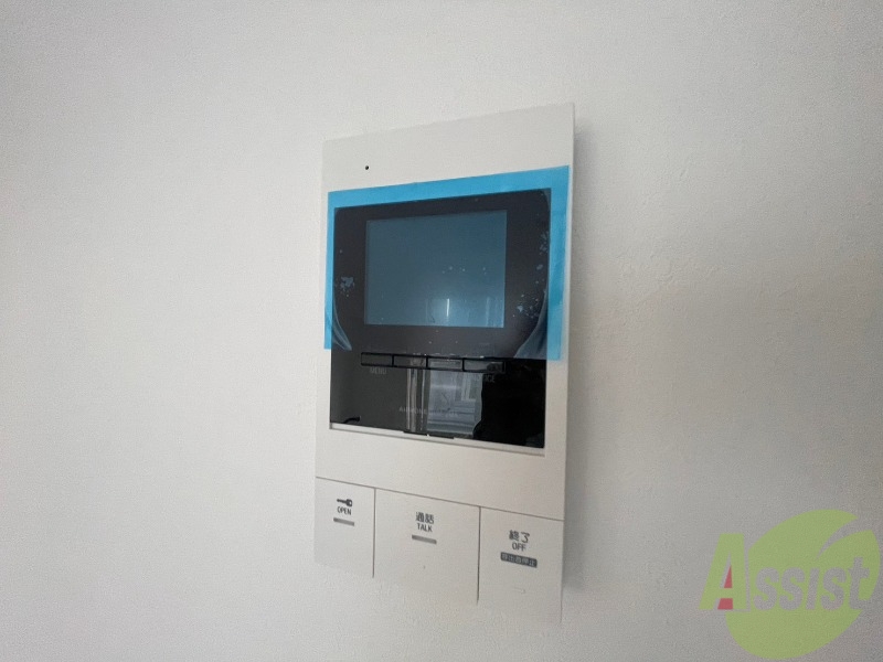 セキュリティ　ＴＶモニター付インターホンです。来客者の顔が見えるので安心！