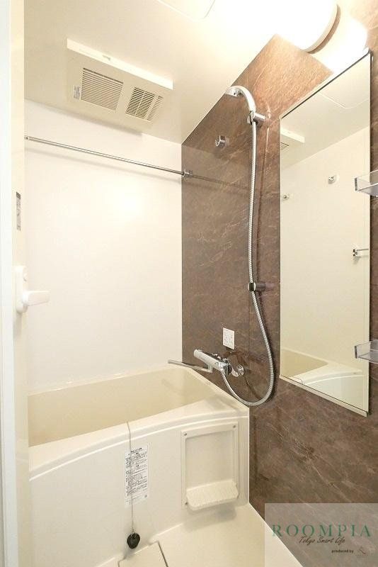 バス・シャワールーム　バス