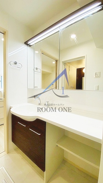 洗面設備　洗面台です。