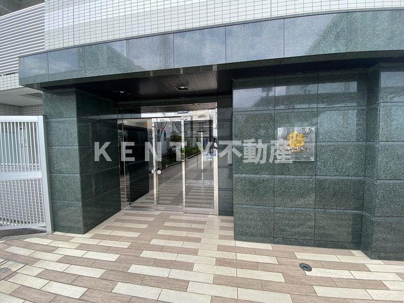 エントランス　清潔なエントランスです