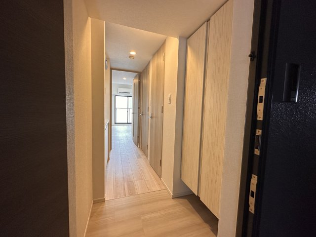 玄関　同一タイプです。