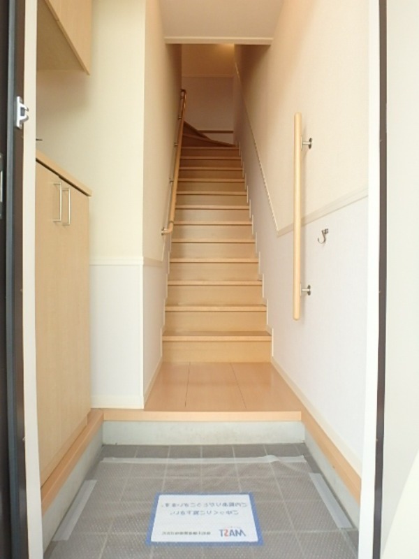 玄関　図面と現状に相違がある場合には現状を優先