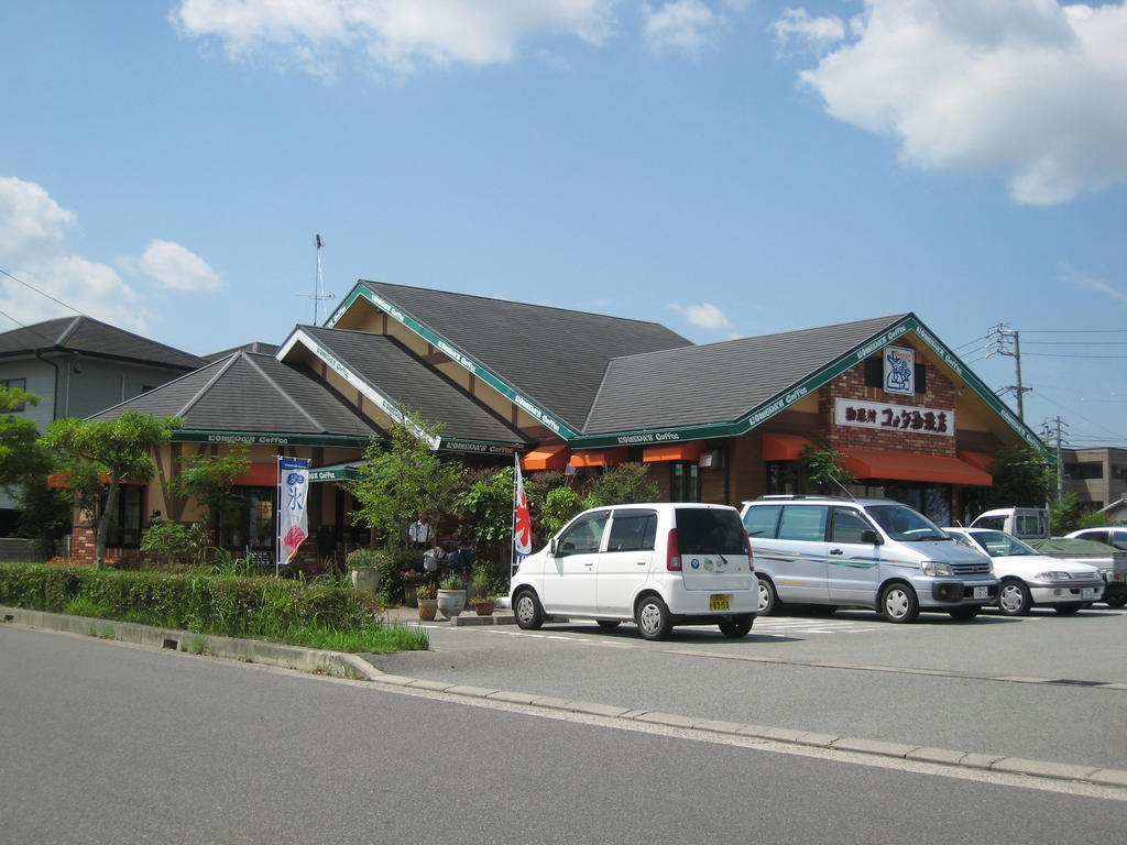 飲食店　コメダ珈琲久居店（飲食店）まで638m