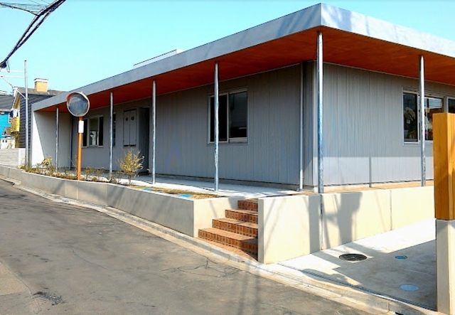 幼稚園・保育園　スマイルワールド保育園（幼稚園・保育園）まで718m