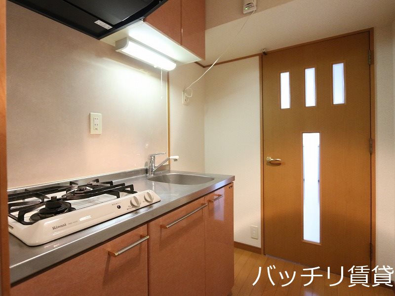 キッチン　画像は別号室タイプの為、現状を優先いたします