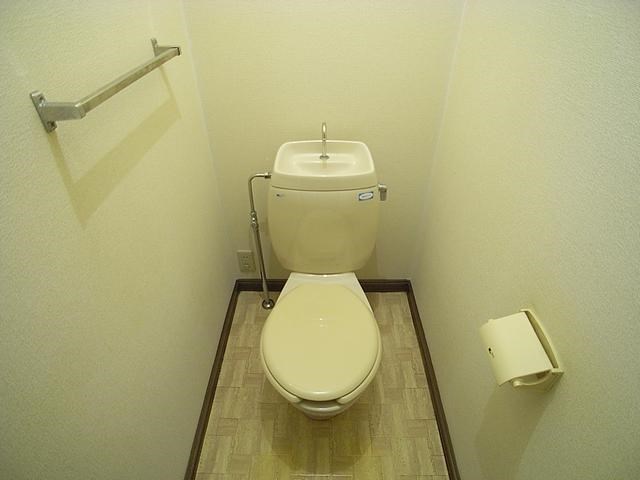 トイレ　別号室の写真です※現況優先