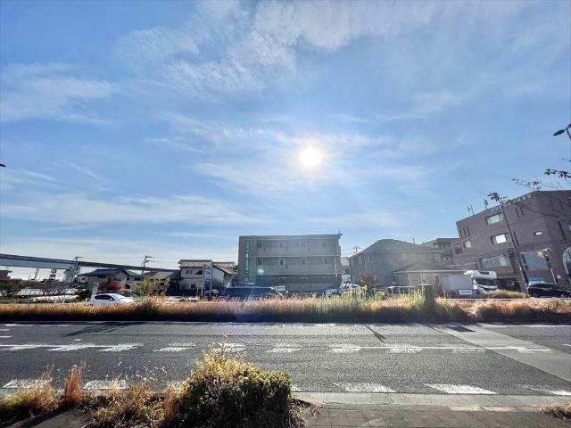 眺望　同一建物内１０３号室内装写真転載