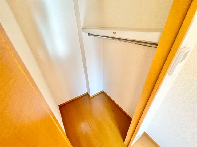 収納　同一建物内１０３号室内装写真転載